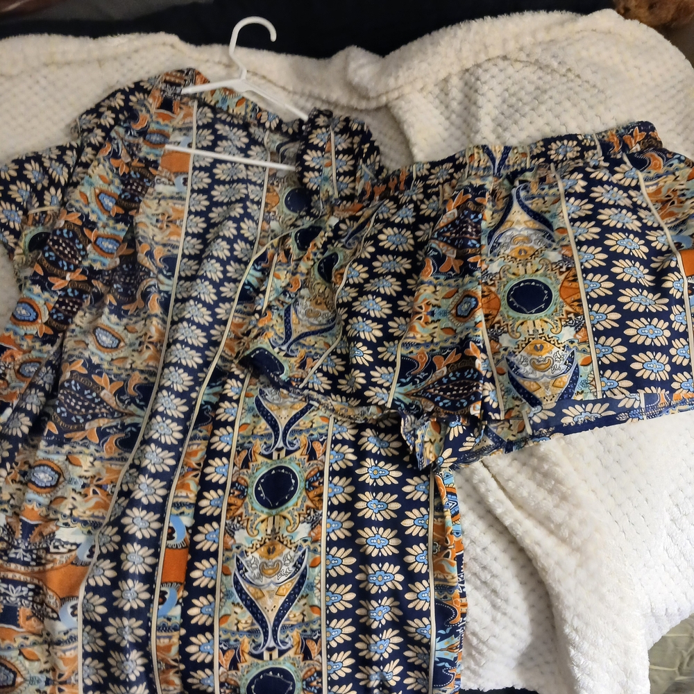SHEIN Multicolor Patterned Women Shorts and Duster